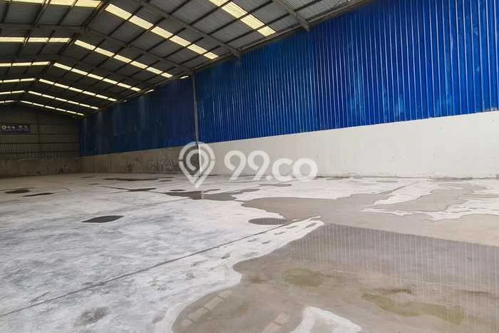 Unit Gudang Disewakan di Leuwi Gajah di Area Ramai & Strategis Unit Gudang Disewakan di Leuwi Gajah di Area Ramai & Strategis