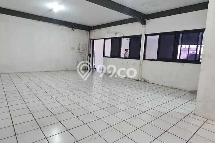 Gudang Disewa di Bandung dengan LB 2700m2 Area Komersial Ramai Gudang Disewa di Bandung dengan LB 2700m2 Area Komersial Ramai