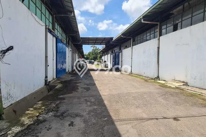 Gudang untuk Disewa di Pusat Bandung Luas Bangunan 1000m2 Gudang untuk Disewa di Pusat Bandung Luas Bangunan 1000m2