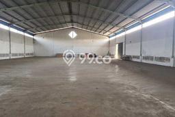 Unit Gudang Disewakan di Caringin di Area Ramai & Strategis Unit Gudang Disewakan di Caringin di Area Ramai & Strategis