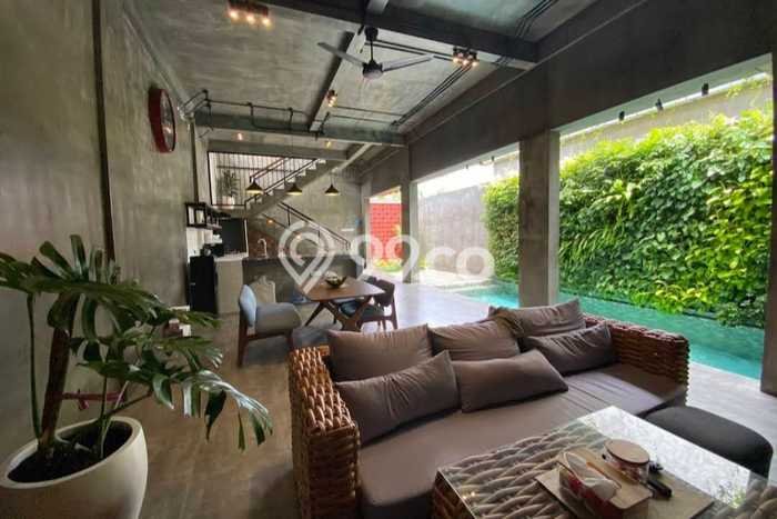 DIJUAL! Vila Kawasan , Area 512m2m², Lokasi Strategis DIJUAL! Vila Kawasan , Area 512m2m², Lokasi Strategis