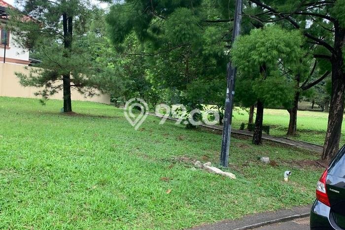 Tanah Kavling Dijual di Kota Wisata, Bogor dengan Luas Tanah 326m2 Tanah Kavling Dijual di Kota Wisata, Bogor dengan Luas Tanah 326m2
