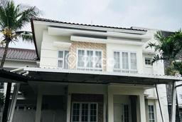 Rumah Elit Modern Siap Huni di Raffles Hills Jakarta Timur Rumah Elit Modern Siap Huni di Raffles Hills Jakarta Timur