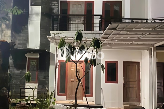 Dijual Rumah Modern 3 KT di Raffles Hills, Jakarta Timur Dijual Rumah Modern 3 KT di Raffles Hills, Jakarta Timur