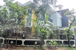 Hunian Mewah LB 250m2 Siap Huni Desain Elegan di Citra Grand, Jakarta Timur Hunian Mewah LB 250m2 Siap Huni Desain Elegan di Citra Grand, Jakarta Timur