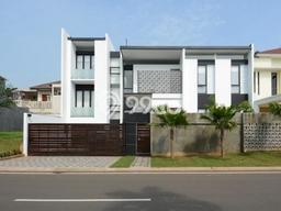 Rumah Elit Modern Tanpa Renovasi di Kota Wisata Bogor Rumah Elit Modern Tanpa Renovasi di Kota Wisata Bogor