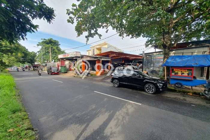 Area Ramai! Komersial Dijual di Bogor Utara untuk Bisnis Luas Bangunan 100m2 Area Ramai! Komersial Dijual di Bogor Utara untuk Bisnis Luas Bangunan 100m2