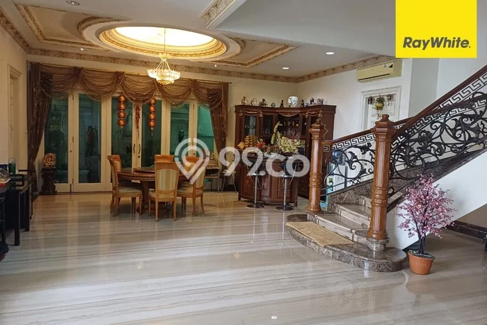 Disewakan Rumah Konsep Modern di Sukolilo Surabaya dengan 5 Kamar Disewakan Rumah Konsep Modern di Sukolilo Surabaya dengan 5 Kamar