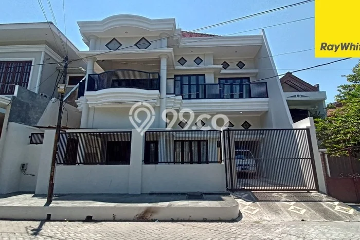 Dijual Rumah Elit Exclusive di Gayungan, Surabaya Dijual Rumah Elit Exclusive di Gayungan, Surabaya