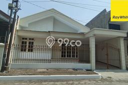 Rumah sewa siap pakai 5 Kamar Tidur di Sutorejo, Surabaya Rumah sewa siap pakai 5 Kamar Tidur di Sutorejo, Surabaya