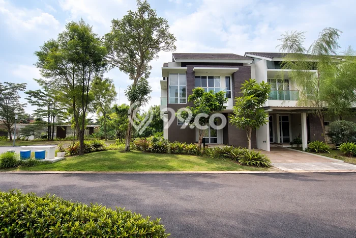 Dijual Rumah Mewah Elegan Dengan View Eksklusif di Summarecon Serpong, Tangerang Dijual Rumah Mewah Elegan Dengan View Eksklusif di Summarecon Serpong, Tangerang