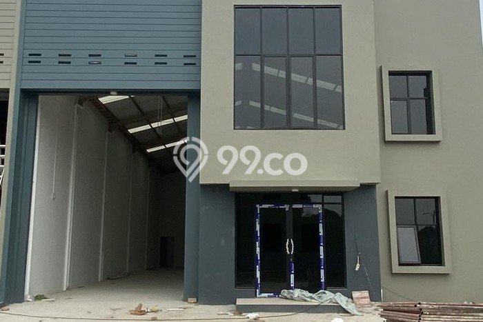 Gudang Lokasi Strategis Kawasan Neglasari, Luas 330m², Jalan Utama Gudang Lokasi Strategis Kawasan Neglasari, Luas 330m², Jalan Utama