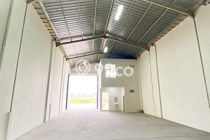 LOKASI PREMIUM! Gudang Kawasan Neglasari, Luas 313m², Area Komersial LOKASI PREMIUM! Gudang Kawasan Neglasari, Luas 313m², Area Komersial
