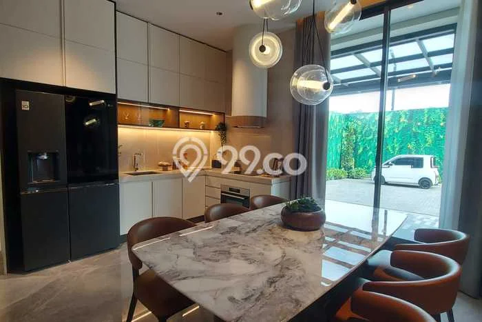 Rumah Luxury Modern Tanpa Renovasi di Gading Serpong The Spring Tangerang Rumah Luxury Modern Tanpa Renovasi di Gading Serpong The Spring Tangerang