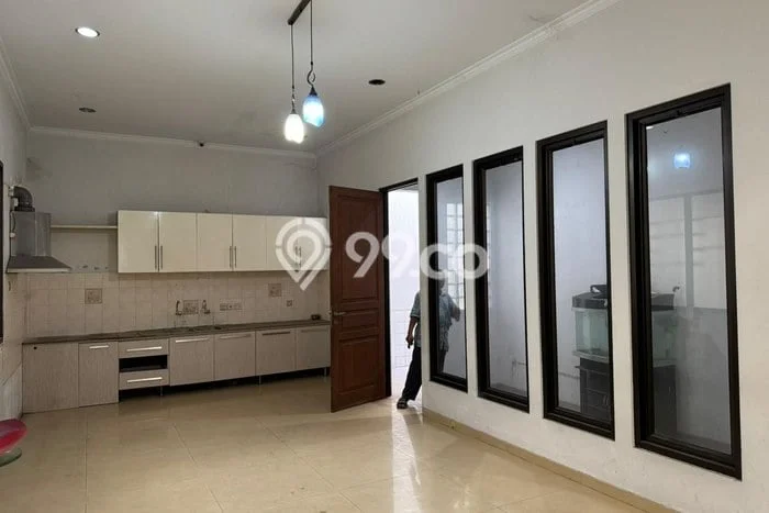 Rumah LT 220m² area Banjarsari, Dekat Banjarsari, Surakarta, Surakarta Rumah LT 220m² area Banjarsari, Dekat Banjarsari, Surakarta, Surakarta