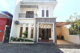 For Sale Rumah 4 Kamar Lokasi Strategis Nyaman dan Strategis di Colomadu For Sale Rumah 4 Kamar Lokasi Strategis Nyaman dan Strategis di Colomadu