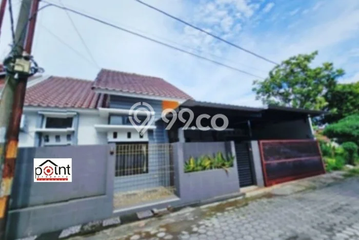 Jual Rumah Strategis Bagus Punya 4 KT di Kartasura Sukoharjo SHM Jual Rumah Strategis Bagus Punya 4 KT di Kartasura Sukoharjo SHM