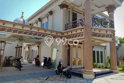 Rumah Eksklusif Dijual LT 431m2 di Banjarsari, Surakarta Rumah Eksklusif Dijual LT 431m2 di Banjarsari, Surakarta