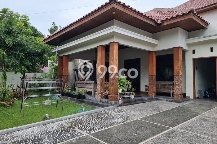 Hot Offer Hunian Mewah Ideal dan Luas di Laweyan, Surakarta Hot Offer Hunian Mewah Ideal dan Luas di Laweyan, Surakarta