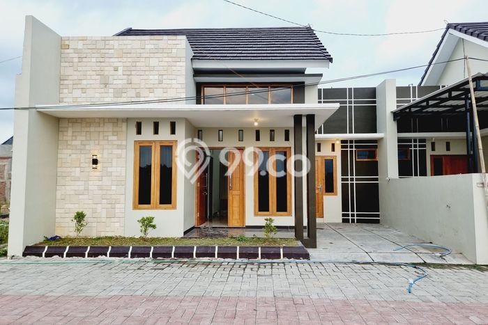 KESEMPATAN EMAS! Rumah Berkualitas di Colomadu, Karanganyar, Luas 70m2m² LB 53m2m² KESEMPATAN EMAS! Rumah Berkualitas di Colomadu, Karanganyar, Luas 70m2m² LB 53m2m²
