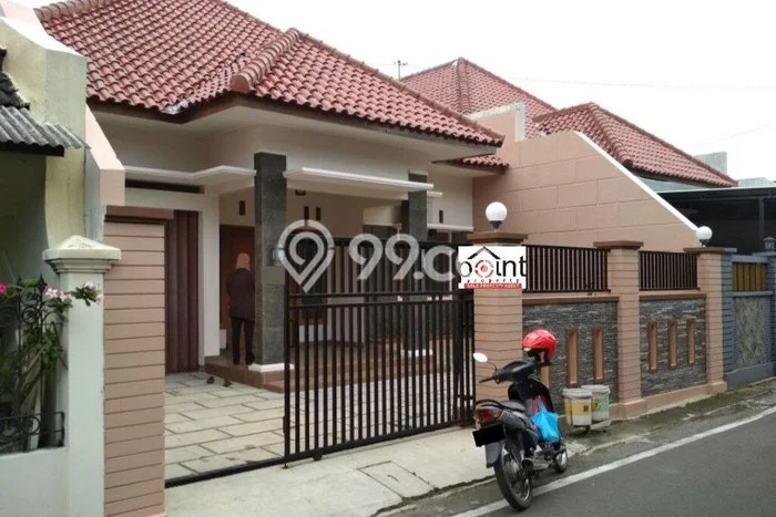 Disewakan segera hunian minimalis lokasi strategis 5 Kamar di Laweyan, Surakarta Disewakan segera hunian minimalis lokasi strategis 5 Kamar di Laweyan, Surakarta