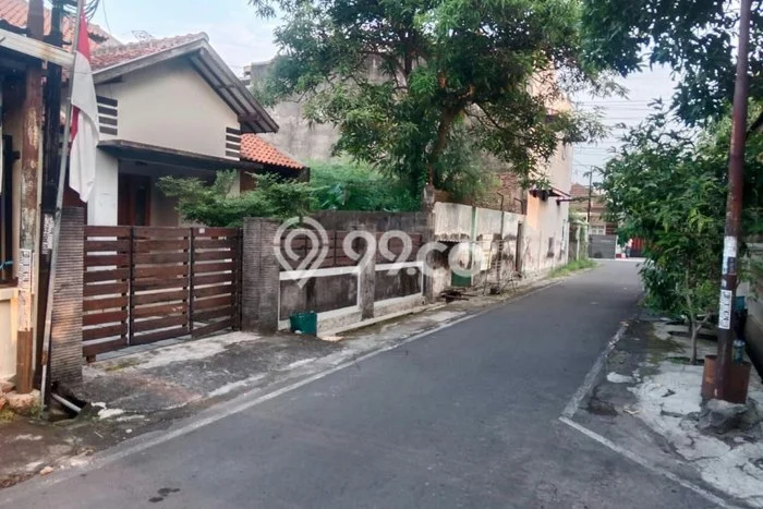 Dijual Cepat Rumah Favorit Siap Huni LB 150m2 di Laweyan, Surakarta Dijual Cepat Rumah Favorit Siap Huni LB 150m2 di Laweyan, Surakarta