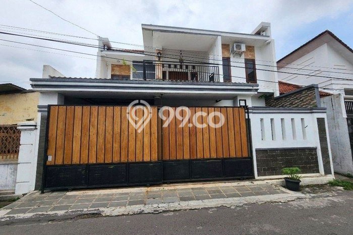 Rumah Menguntungkan di Laweyan, Dekat Kawasan Bisnis, Surakarta - 5 Kamar Tidur Rumah Menguntungkan di Laweyan, Dekat Kawasan Bisnis, Surakarta - 5 Kamar Tidur