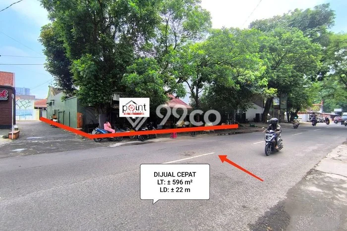 Rumah 7 Kamar Tidur Lokasi Premium di Kawasan Elite Laweyan, Surakarta Rumah 7 Kamar Tidur Lokasi Premium di Kawasan Elite Laweyan, Surakarta