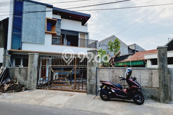 Rumah Strategis Minimalis Lb 242m2 di Colomadu, Karanganyar Rumah Strategis Minimalis Lb 242m2 di Colomadu, Karanganyar
