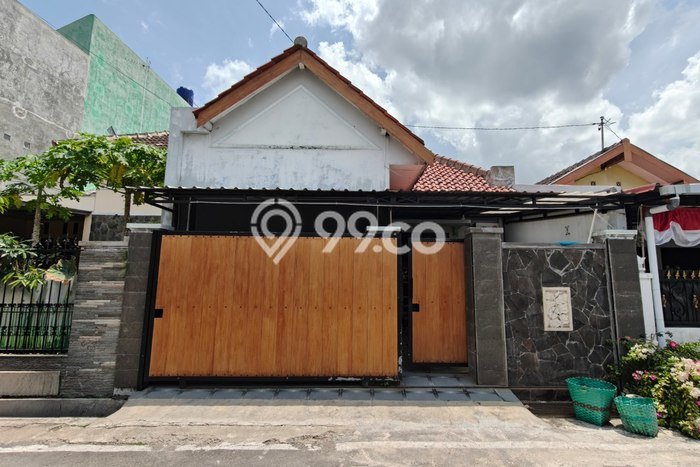 PROMO SPESIAL! Dijual Rumah Premium di Colomadu, Karanganyar, Luas Tanah 114m2m² LB 100m2m² PROMO SPESIAL! Dijual Rumah Premium di Colomadu, Karanganyar, Luas Tanah 114m2m² LB 100m2m²