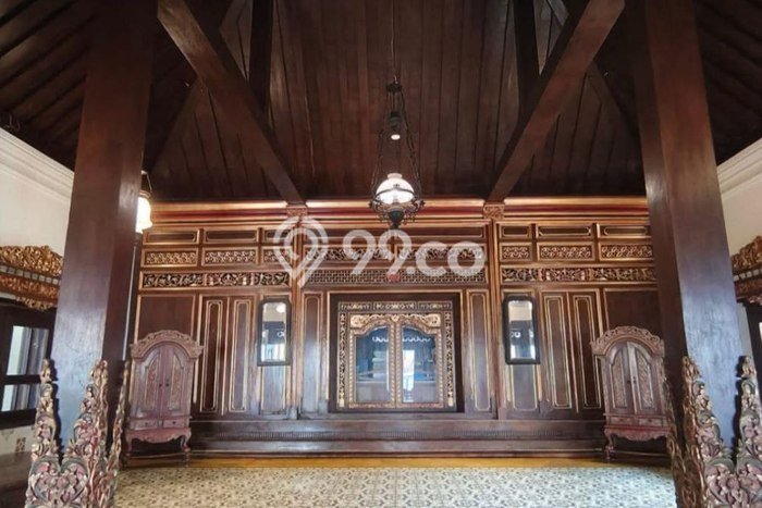 For Sale Rumah Mewah Exclusive di Colomadu, Karanganyar For Sale Rumah Mewah Exclusive di Colomadu, Karanganyar