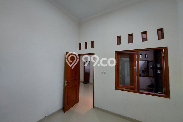 Disewakan Hunian Konsep Minimalis di Banjarsari Surakarta dengan 5 KT Disewakan Hunian Konsep Minimalis di Banjarsari Surakarta dengan 5 KT