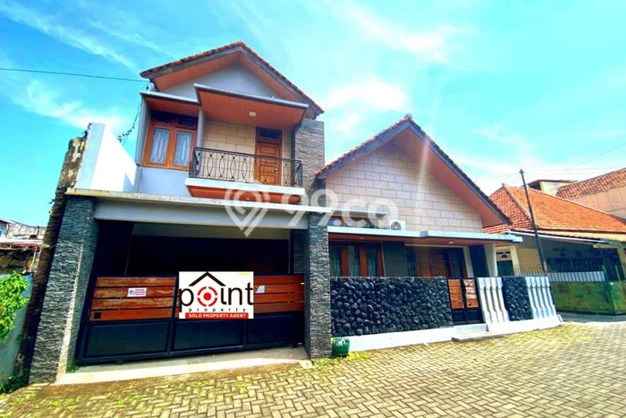 For Sale Rumah Mewah Exclusive di Pasar Kliwon, Surakarta For Sale Rumah Mewah Exclusive di Pasar Kliwon, Surakarta