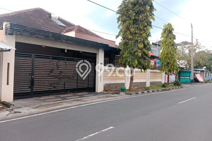 For Sale Rumah Elit Exclusive di Banjarsari, Surakarta For Sale Rumah Elit Exclusive di Banjarsari, Surakarta