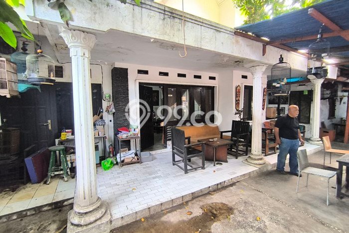 Rumah 7 Kamar Tidur Lokasi Premium di Kawasan Elite Laweyan, Surakarta Rumah 7 Kamar Tidur Lokasi Premium di Kawasan Elite Laweyan, Surakarta