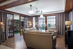 Rumah Eksklusif Siap Huni LT 372m2 di Laweyan, Surakarta Rumah Eksklusif Siap Huni LT 372m2 di Laweyan, Surakarta