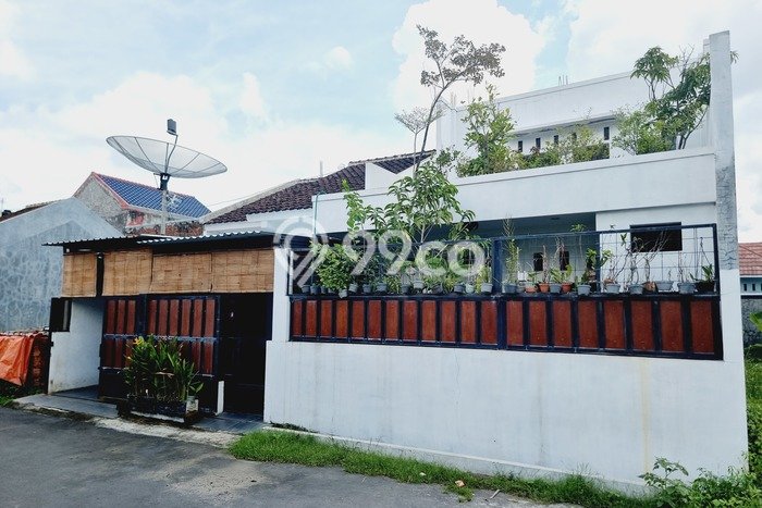 Rumah Modern Minimalis 6 Kamar Siap Huni di Gatak Rumah Modern Minimalis 6 Kamar Siap Huni di Gatak