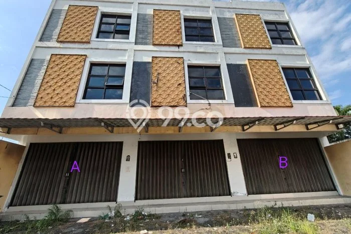 Unit Ruko Dijual di Laweyan Surakarta 170m2 Unit Ruko Dijual di Laweyan Surakarta 170m2