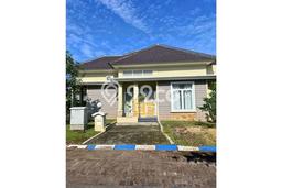 Jual Rumah Eksklusif 3 KT di Plamongan, Semarang Jual Rumah Eksklusif 3 KT di Plamongan, Semarang
