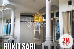 Dijual Rumah Siap Huni di Bukit Sari Ngesrep
Banyumanik Semarang Dijual Rumah Siap Huni di Bukit Sari Ngesrep
Banyumanik Semarang