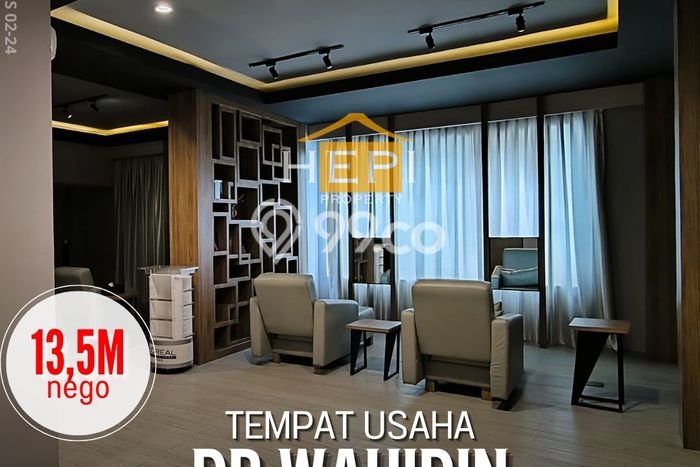 Tempat Usaha
di Jalan Dr Wahidin, Bisa Untuk Cafe Atau Kantor Tempat Usaha
di Jalan Dr Wahidin, Bisa Untuk Cafe Atau Kantor