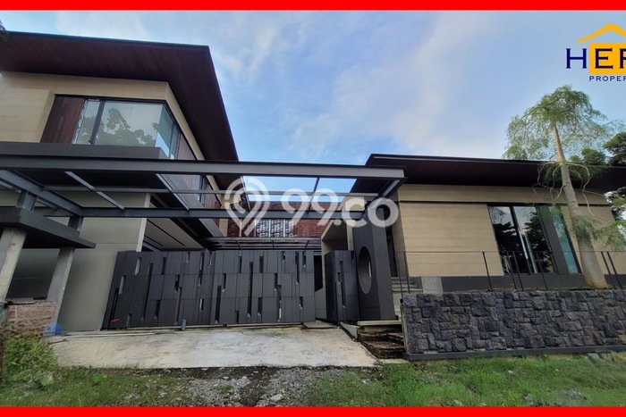 For Sale! Luxury House LT 1046m2 Desain Elegan di Bukit Sari For Sale! Luxury House LT 1046m2 Desain Elegan di Bukit Sari