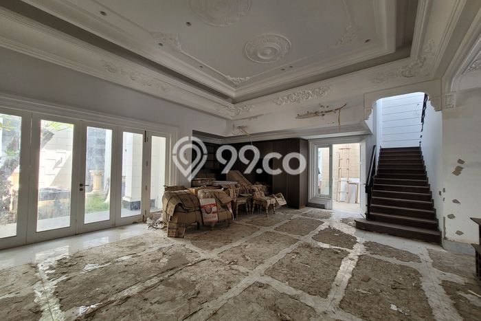 Hunian Mewah Dijual LT 297m2 di Semarang Tengah, Semarang Hunian Mewah Dijual LT 297m2 di Semarang Tengah, Semarang