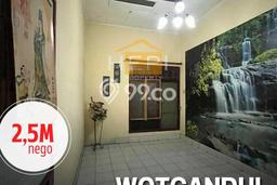 Jual Rumah Bagus Siap Huni LB 100m2 di Semarang Tengah, Semarang Jual Rumah Bagus Siap Huni LB 100m2 di Semarang Tengah, Semarang