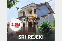 For Sale Rumah 4 Kamar Lokasi Strategis Nyaman dan Strategis di Semarang Barat For Sale Rumah 4 Kamar Lokasi Strategis Nyaman dan Strategis di Semarang Barat