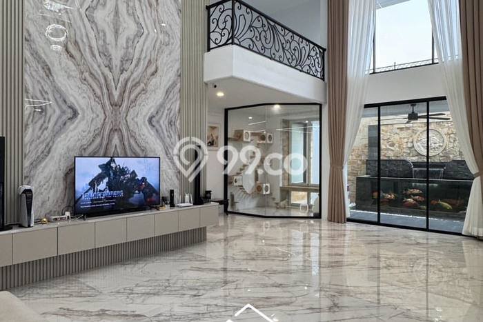 Rumah Eksklusif Siap Huni di Jakarta Selatan Fasilitas Premium Rumah Eksklusif Siap Huni di Jakarta Selatan Fasilitas Premium