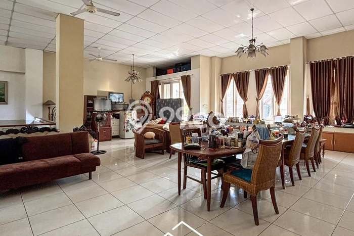 Rumah Luxury Modern Siap Huni di Kemang Jakarta Selatan Rumah Luxury Modern Siap Huni di Kemang Jakarta Selatan