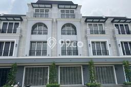 KAWASAN PREMIUM! Ruko Kawasan Duren Sawit, Luas 150m2m², Akses Utama KAWASAN PREMIUM! Ruko Kawasan Duren Sawit, Luas 150m2m², Akses Utama