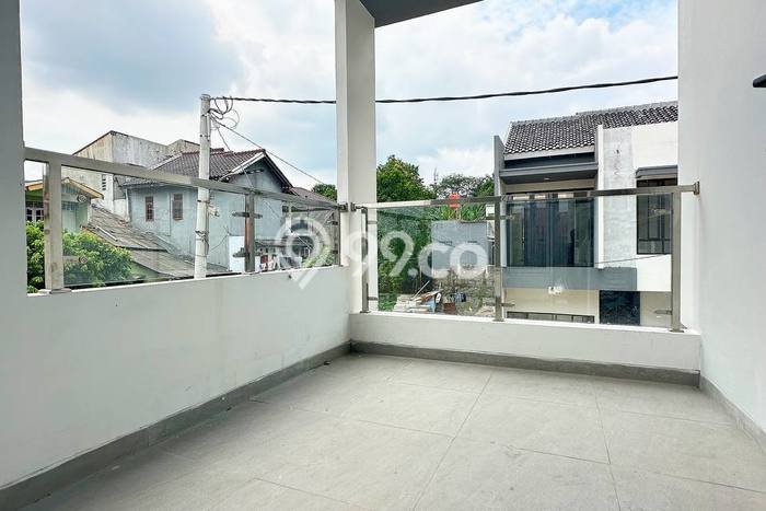 Hunian Cantik Minimalis Lb 80m2 di Ciracas, Jakarta Timur Hunian Cantik Minimalis Lb 80m2 di Ciracas, Jakarta Timur
