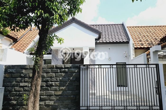 KESEMPATAN EMAS! Rumah di Citraland, Surabaya, LT 120m2m² Bangunan 120m2m² KESEMPATAN EMAS! Rumah di Citraland, Surabaya, LT 120m2m² Bangunan 120m2m²
